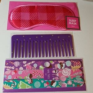 Tolietry Set of 3 Items